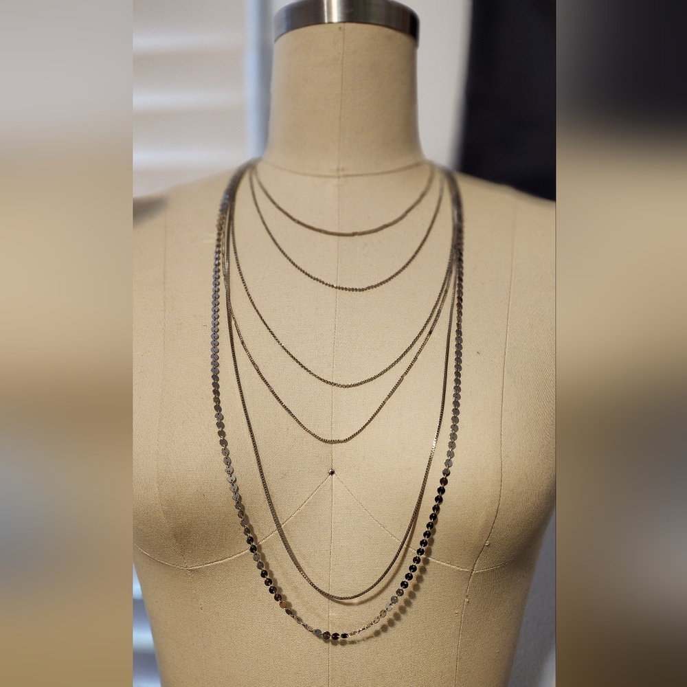 Banana Republic tiered necklace